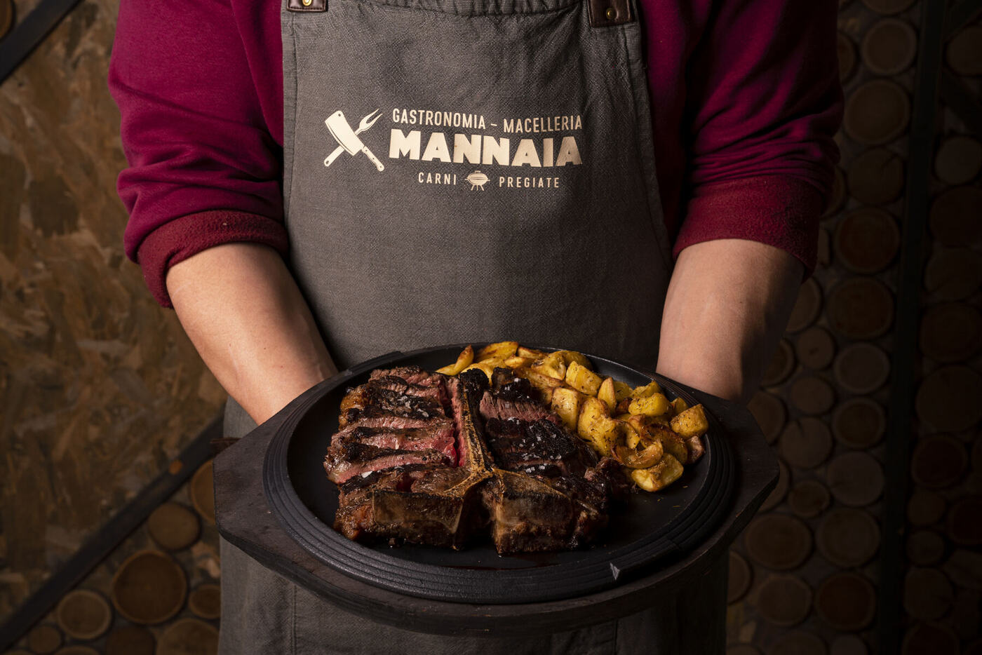 Bistecca frollata servita da Mannaia Carni Pregiate